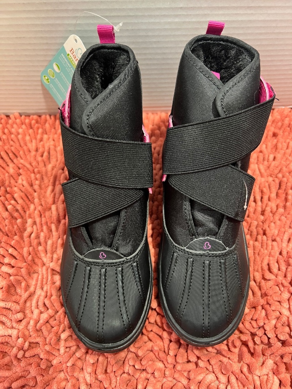 🖤🩷 NWT Baretraps Kinley Girls Boot | Black & Hot Pink